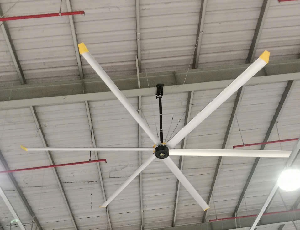 Quạt trần công nghiệp kích thước lên tới 7,3 m